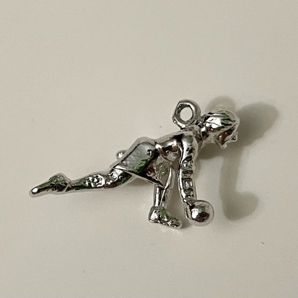 Vintage Bowling Sterling Silver Charm Pendant. - Picture 8 of 9
